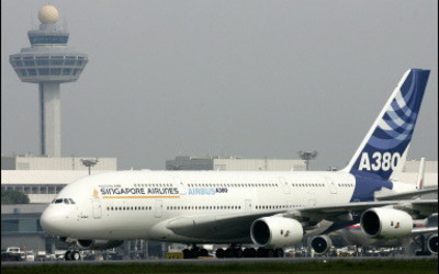Avioni më i madh në botë “A380”, kalon me sukses provën 
