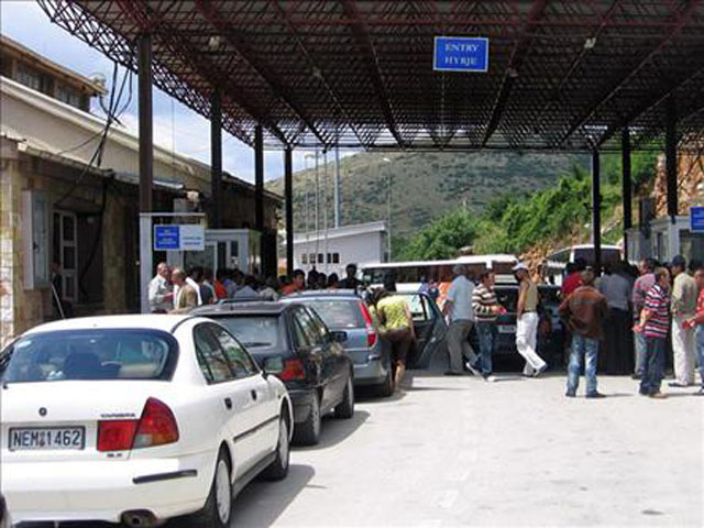 Leje qëndrimi në Greqi/ Ja rregullat e reja për emigrantët