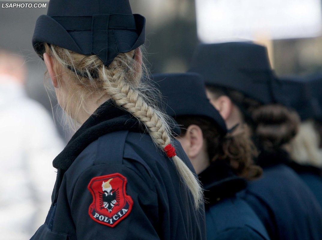 Durrës, vetëvritet me armën e shërbimit policia 23 vjeçare