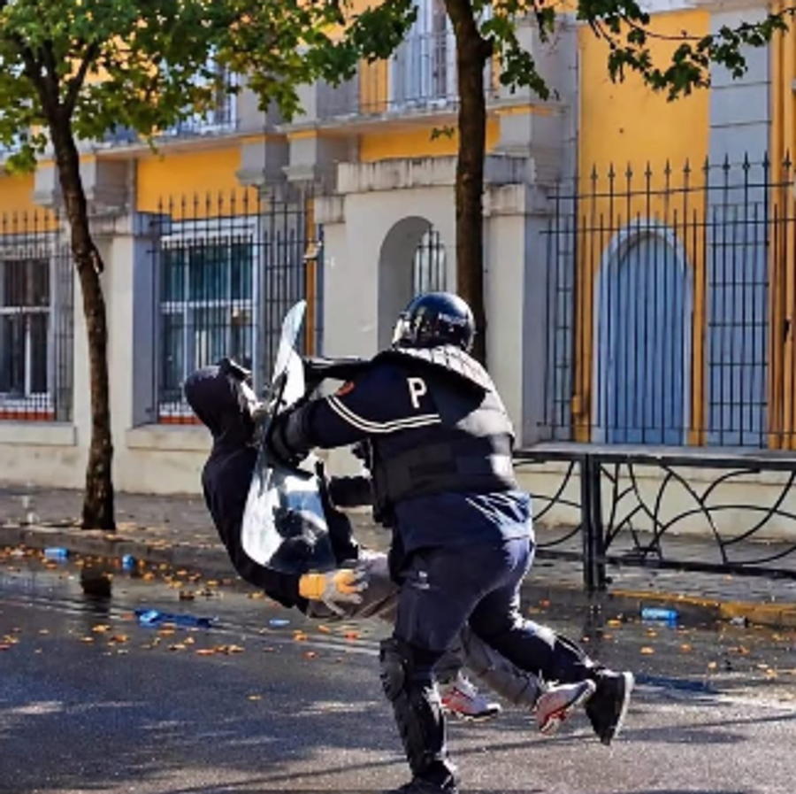 Dhuna ndaj protestuesve/ Shoqëria civile kallëzon në SPAK 180 raste