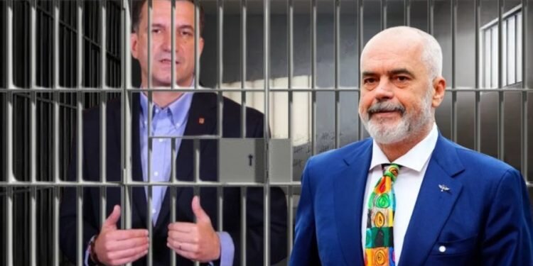 Pse transferimi "sekret" i Veliajt në Fier shihet si hakmarrje politike